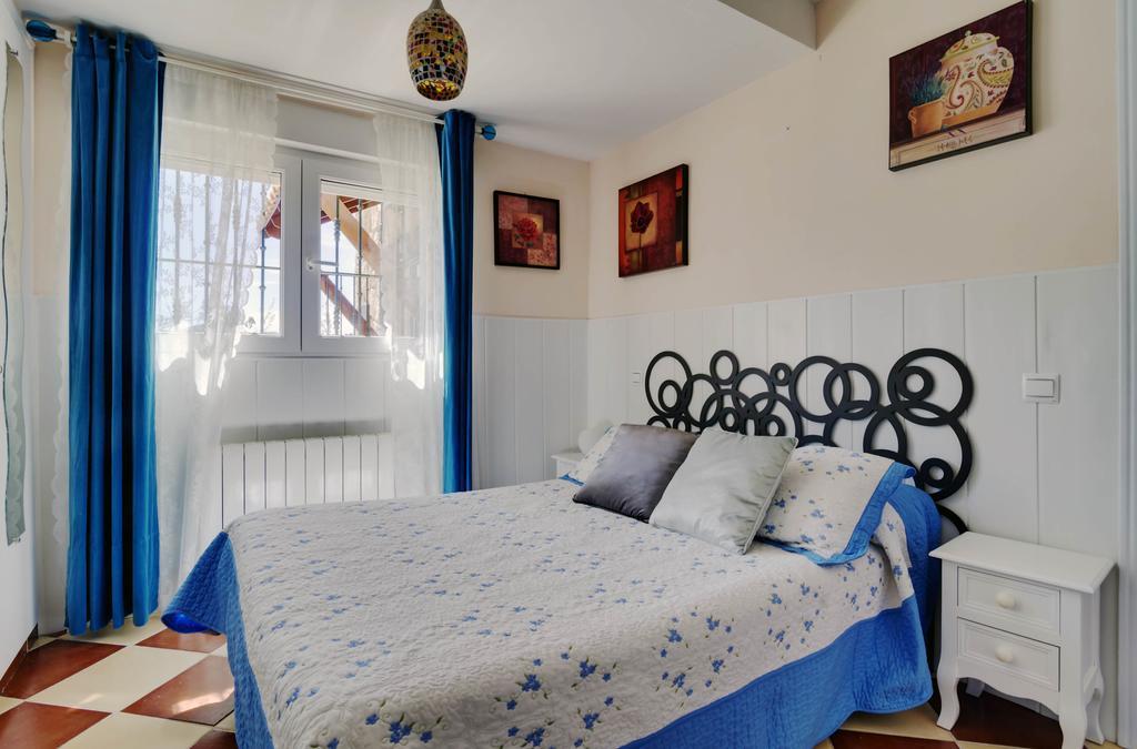 El Jardincillo Guest House โรเบลโด เด ชาเวลา ภายนอก รูปภาพ