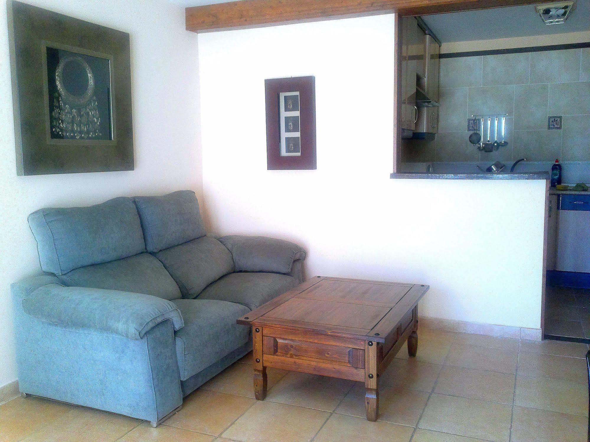 El Jardincillo Guest House โรเบลโด เด ชาเวลา ภายนอก รูปภาพ